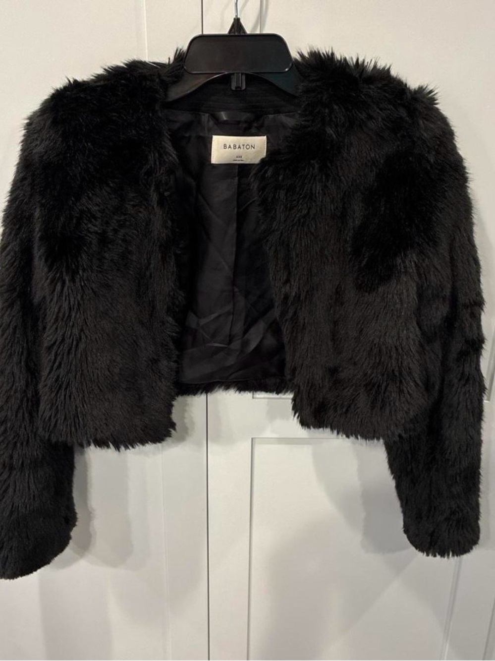 Aritzia Babaton Black Cropped Faux-Fur Jacket